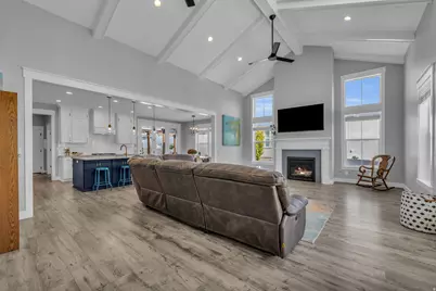 1932 W 200 N, Kaysville, UT 84037 - Photo 4