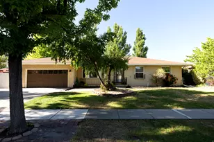 780 W Walden Hills Dr, Murray, UT 84123 - Photo 1
