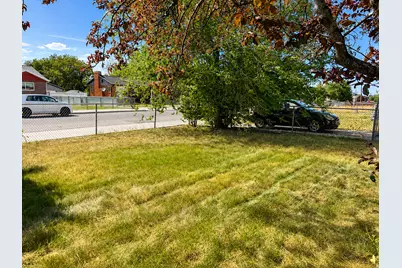 8083 S Allen St, Midvale, UT 84047 - Photo 10