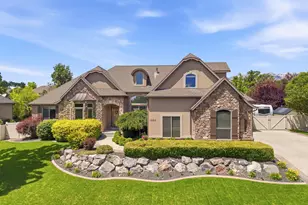1635 E 1060 N, Lehi, UT 84043 - Photo 2