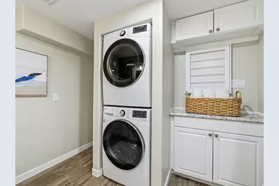 1107 E 300 S, Bountiful, UT 84010 - Photo 30