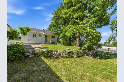 1107 E 300 S, Bountiful, UT 84010 - Photo 34