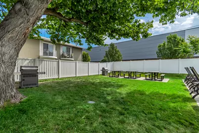 2130 E Georgetown, Salt Lake City, UT 84109 - Photo 22
