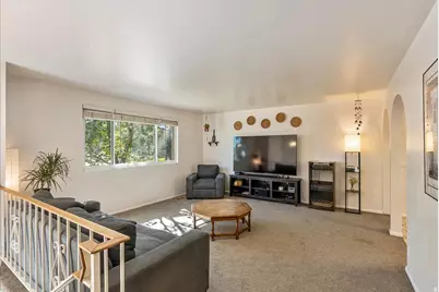 10338 S Violet Dr, White City, UT 84094 - Photo 6