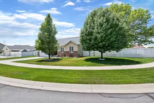 779 S 1250 W, Marriott-Slaterville City, UT 84404 - Photo 24