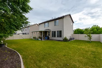949 N Fox Hollow Dr W, North Salt Lake, UT 84054 - Photo 20