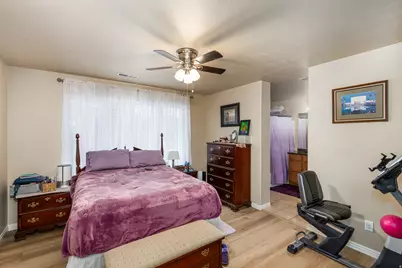 949 N Fox Hollow Dr W, North Salt Lake, UT 84054 - Photo 14