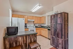 5741 W Loch Raven Ct, West Valley, UT 84128 - Photo 8