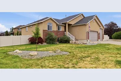 2439 W 1675 S, West Haven, UT 84401 - Photo 2