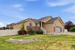 2439 W 1675 S, West Haven, UT 84401 - Photo 2