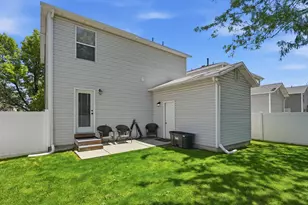 2019 N 2195 W, Clinton, UT 84015 - Photo 4