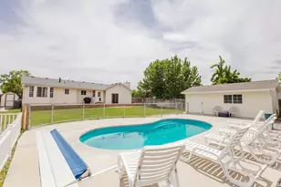 2544 W 12875 S, Riverton, UT 84065 - Photo 2