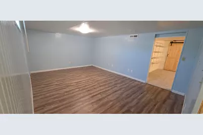 1583 W 1920 N, Layton, UT 84041 - Photo 20