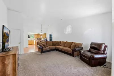398 S Main St, Kaysville, UT 84037 - Photo 6