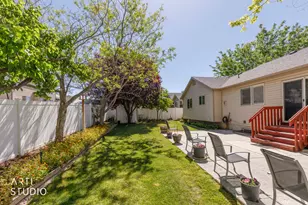 882 W 25 N, Clearfield, UT 84015 - Photo 32
