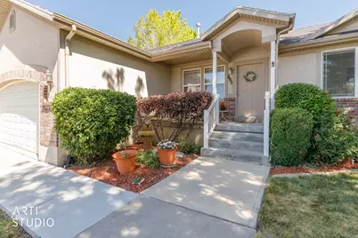 882 W 25 N, Clearfield, UT 84015 - Photo 4