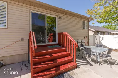 882 W 25 N, Clearfield, UT 84015 - Photo 30