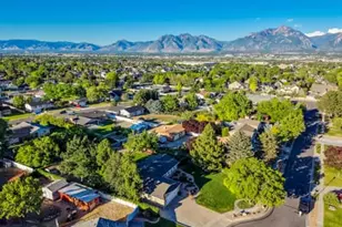 2304 W Bonanza Circle, South Jordan, UT 84095 - Photo 42