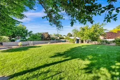 2304 W Bonanza Cir, South Jordan, UT 84095 - Photo 34