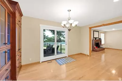 2304 W Bonanza Cir, South Jordan, UT 84095 - Photo 8