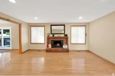 2304 W Bonanza Cir, South Jordan, UT 84095 - Photo 16