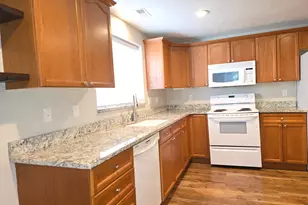 662 E Plum Creek Ln S, Ogden, UT 84404 - Photo 4