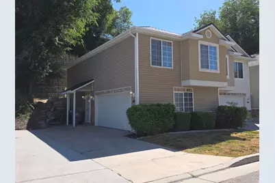 662 E Plum Creek Ln S, Ogden, UT 84404 - Photo 1