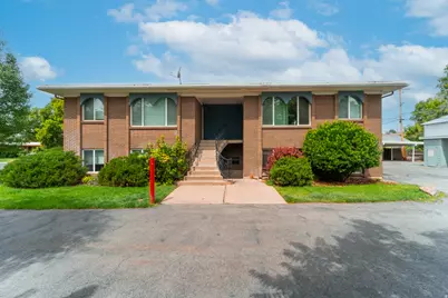 549 E Stringham Ave S, Salt Lake City, UT 84106 - Photo 1