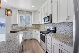 4810 N Primrose Way, Eagle Mountain, UT 84005 - Photo 10