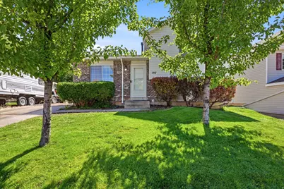 197 N 400 W, Clearfield, UT 84015 - Photo 2