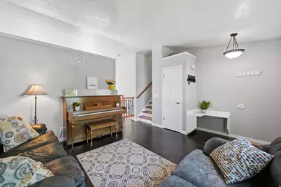 197 N 400 W, Clearfield, UT 84015 - Photo 6