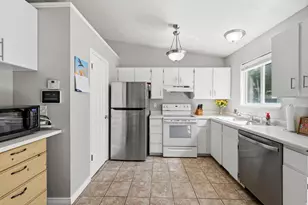 197 N 400 W, Clearfield, UT 84015 - Photo 8