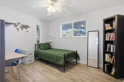 6557 S 2600 E, Cottonwood Heights, UT 84121 - Photo 16