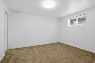 6557 S 2600 E, Cottonwood Heights, UT 84121 - Photo 18