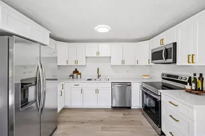 1111 W 5575 S, Riverdale, UT 84405 - Photo 10