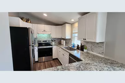 787 W 4050 S, Bountiful, UT 84010 - Photo 2