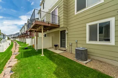 15166 S Gallant Dr W, Bluffdale, UT 84065 - Photo 2
