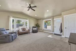 208 S 100 W, Nephi, UT 84648 - Photo 4