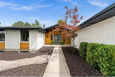 2241 E Somerset Dr S, Cottonwood Heights, UT 84121 - Photo 2