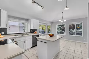 281 E Regent Park Ct S, Midvale, UT 84047 - Photo 12