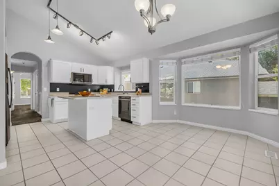 281 E Regent Park Ct S, Midvale, UT 84047 - Photo 6