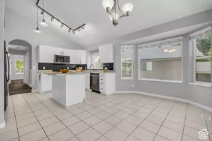 281 E Regent Park Ct S, Midvale, UT 84047 - Photo 12