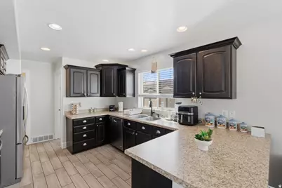184 S Ranch Rd E, Grantsville, UT 84029 - Photo 8