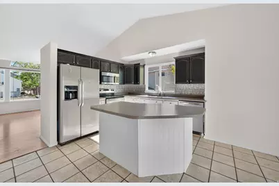 5793 W Dawn Vista Rd S, West Jordan, UT 84081 - Photo 20