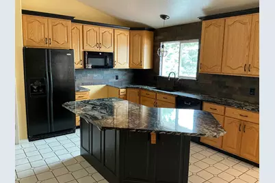 579 E Fremont Way, Elk Ridge, UT 84651 - Photo 6