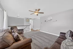 5079 S 2825 W, Roy, UT 84067 - Photo 10