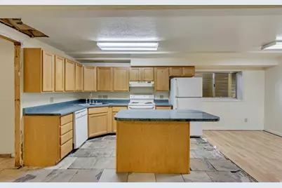 5768 S Erekson Ln, Salt Lake City, UT 84107 - Photo 36