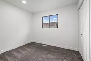1016 S 400 W, Bountiful, UT 84010 - Photo 20