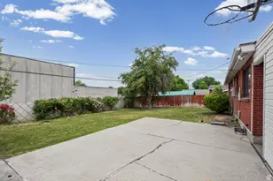 1016 S 400 W, Bountiful, UT 84010 - Photo 36