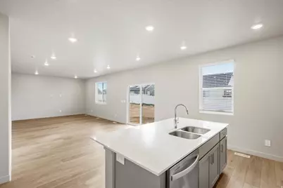 834 N 260 E #207, Santaquin, UT 84655 - Photo 14